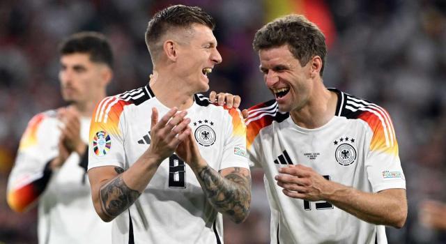 1719120978111037167.jpg kroos.jpg